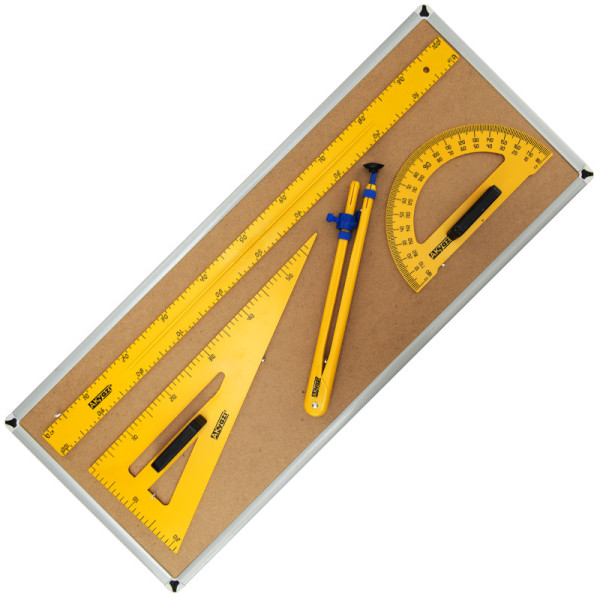 4'LÜ PLASTİK SINIF TAKIMI PANOLU